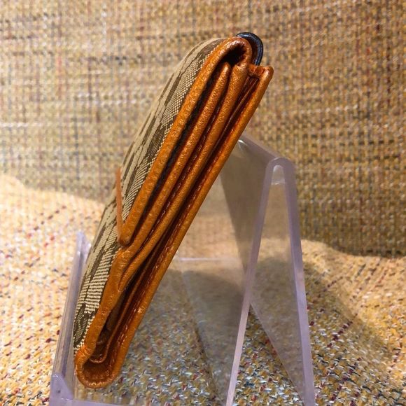 GUCCI GG Monogram Canvas Burned Orange Leather Trifold Wallet Monogrammed Clasp - Picture 7 of 17